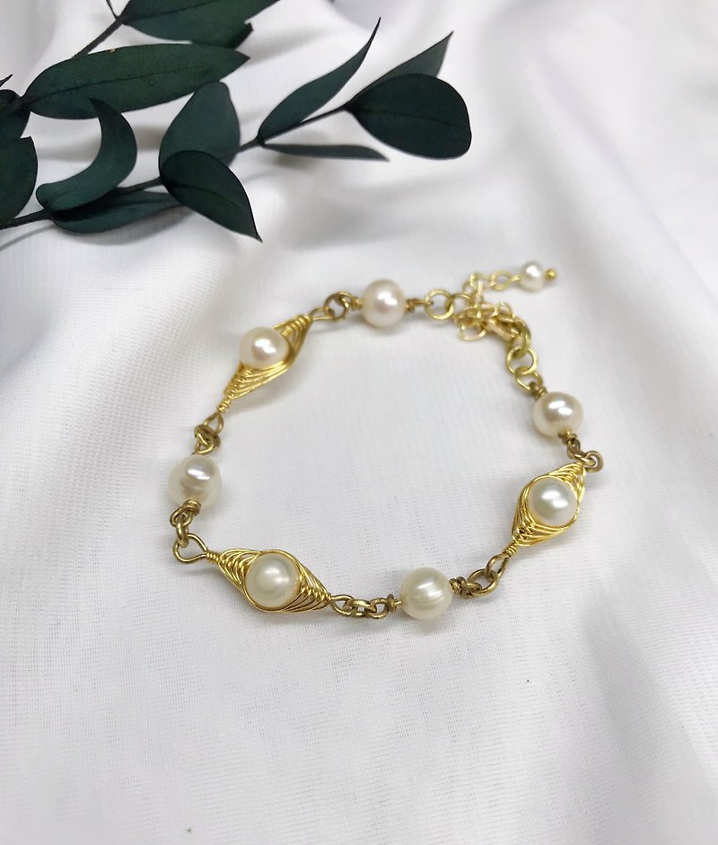 Pearl metal wire braided bracelet, metal braided natural stone crystal bracelet customized - Bracelets - Copper & Brass 