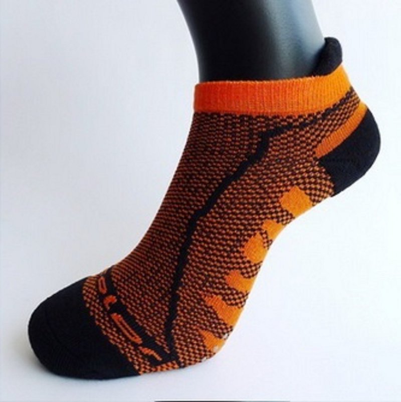 MIT 竹碳三跟透氣型氣墊止滑運動襪_橘 2入組 - 襪子 - 棉．麻 多色