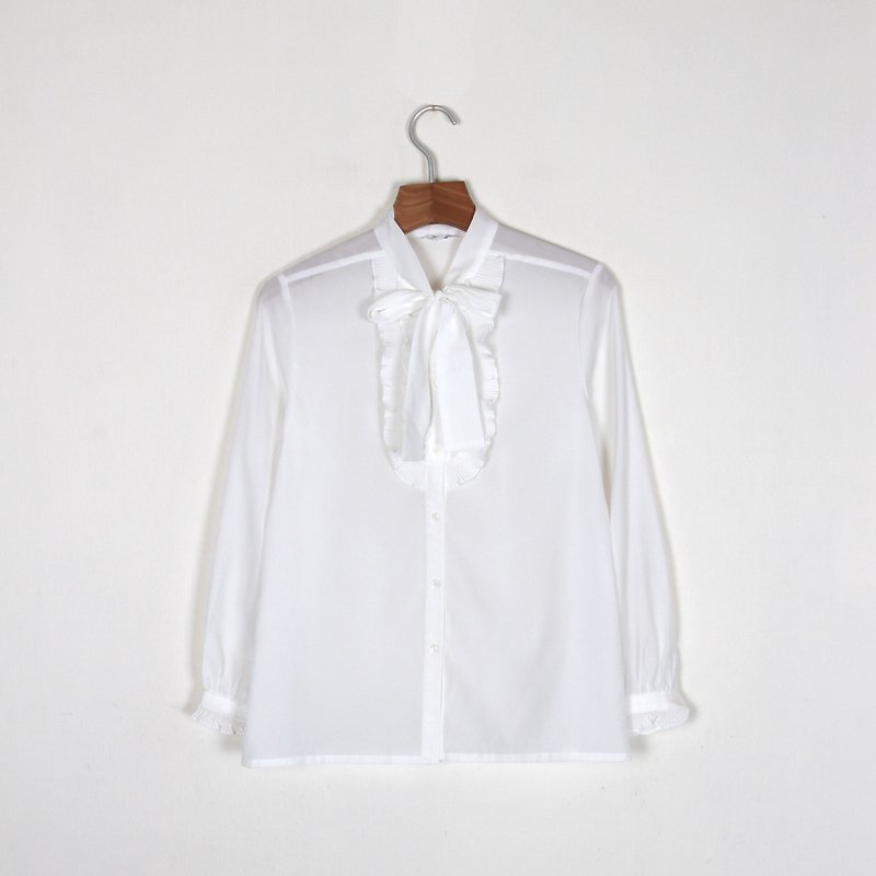 Egg plant vintage] Pleat strap pure white vintage shirt - Women's Shirts - Polyester White