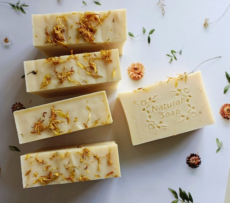 Calendula Botanical Extract Soothing Handmade Soap - Soap - Other Materials 