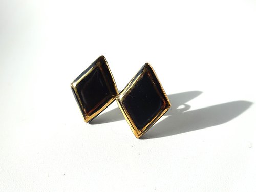 irodori ceramic accessory jewel cut pierce・earring hishigata 黒