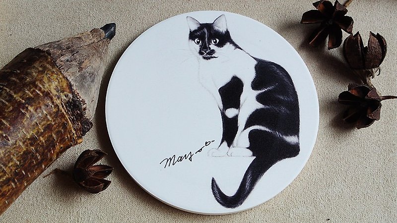 White Socks black and white cat _ Yingge ceramic water coasters - ที่รองแก้ว - ดินเผา ขาว
