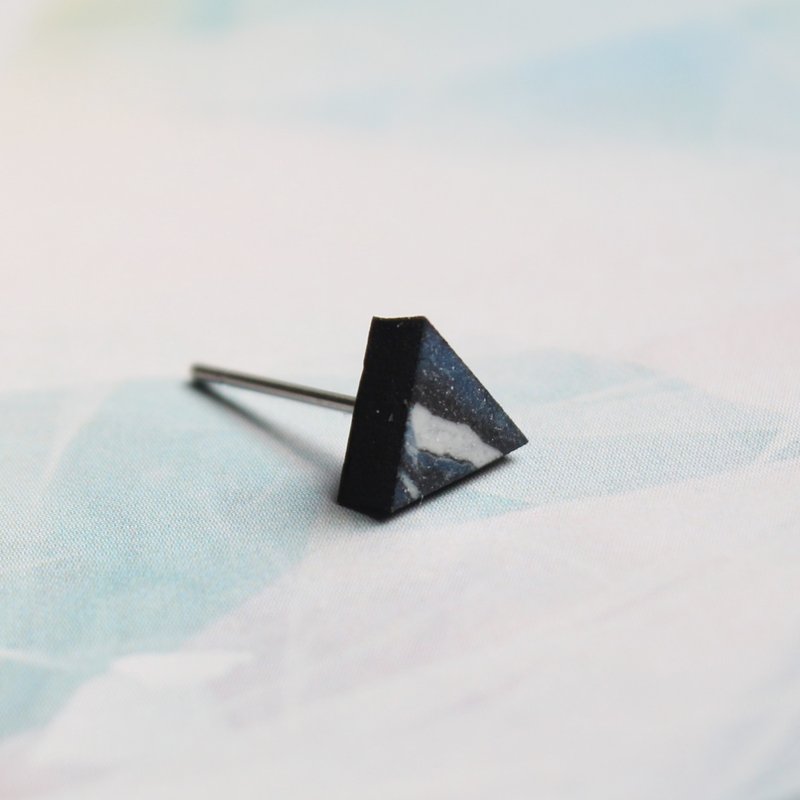 Triangle Earrings ▽ 618 / Monomania ▽ Single Stud - ต่างหู - ดินเหนียว สีน้ำเงิน