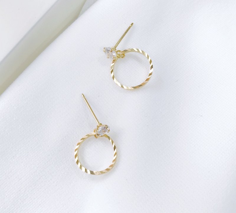 Star Diamond (Small) 18k Gold Handmade Earrings Clip Earrings - Earrings & Clip-ons - Other Metals Gold