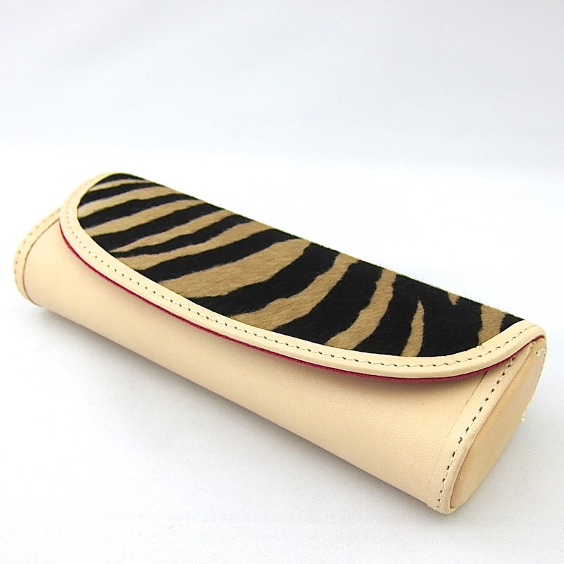 Hard and durable glasses case, glasses case, sunglasses, reading glasses, hard type, horizontal type, magnetic opening and closing, cute, fashionable, genuine leather, Italian Harako calf fur - กล่องแว่น - หนังแท้ หลากหลายสี