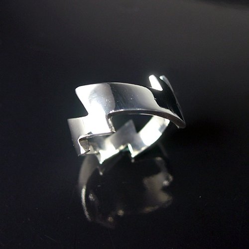 Miss Maru Jewellery 3D立體閃電造型925純銀手工戒指.輕龐克風