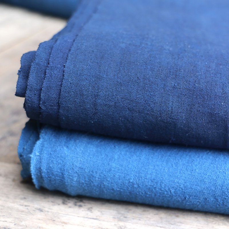 Yishanren | Handwoven indigo earthen cloth indigo dyed patchwork sashiko tea mat plant dyed cotton cloth width 40cm - Knitting, Embroidery, Felted Wool & Sewing - Cotton & Hemp 