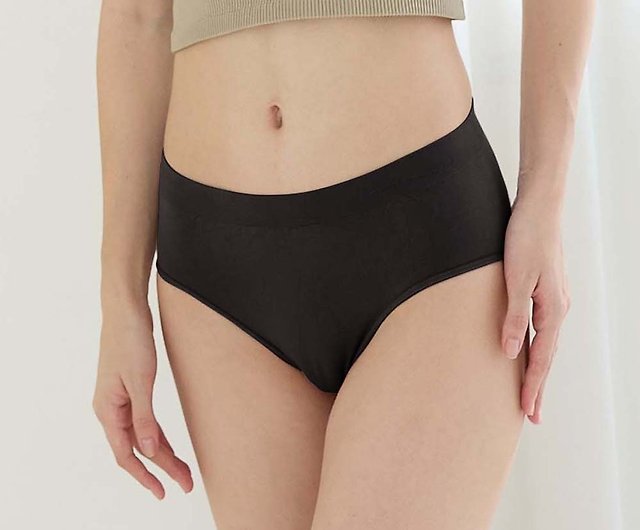 Belo Graphene Seamless Mid-Rise Briefs - Black (Regular/Extended) - Shop  peilou Women's Underwear - Pinkoi