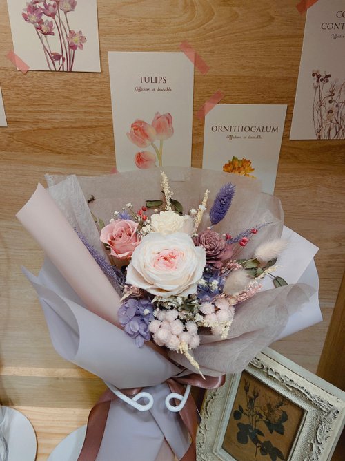 漫漫花田 淡紫庭院玫瑰永生花束 情人節 送禮 生日禮 告白 求婚 韓式花束