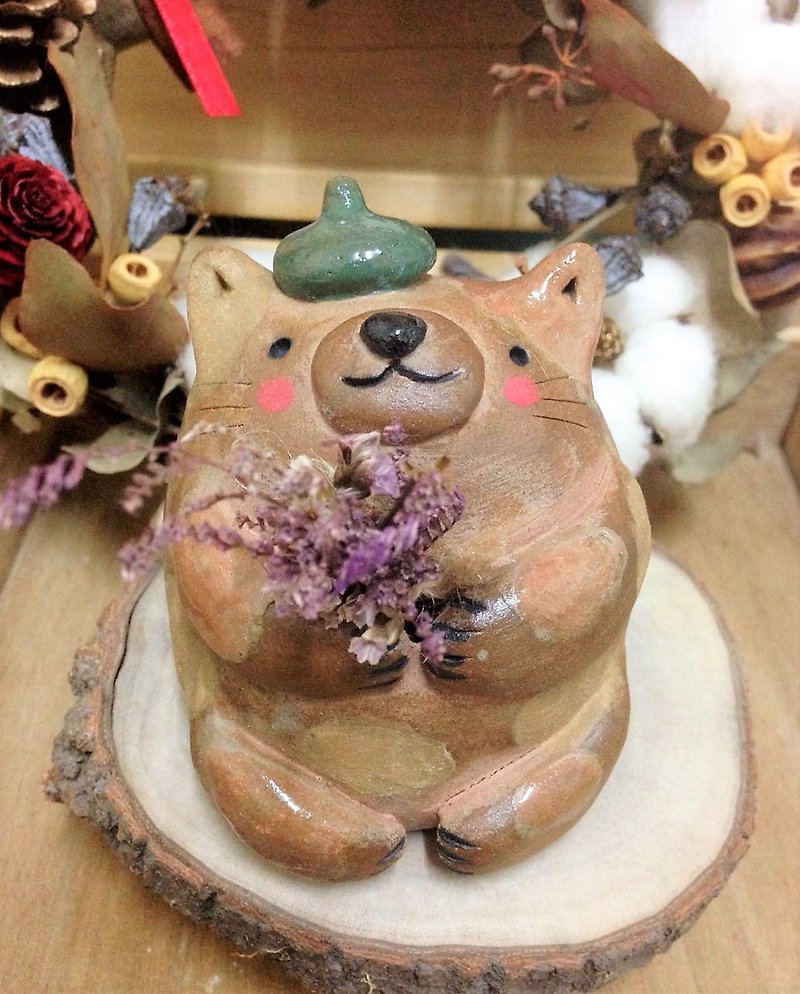 發福版貓咪好朋友-貝雷帽斑斑貓 陶偶花器 - 花瓶/陶器 - 陶 多色