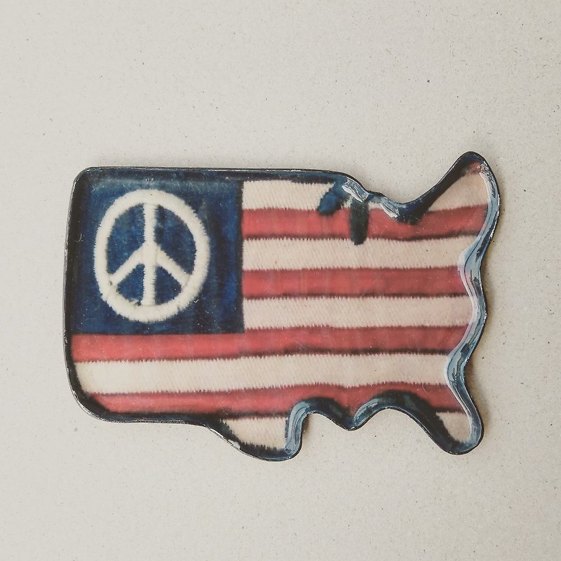 [クリスマスギフトボックス]アメリカの骨董品-古典的な平和の看板、アメリカの国旗の地図の形の鉄板 - 置物 - 金属 多色