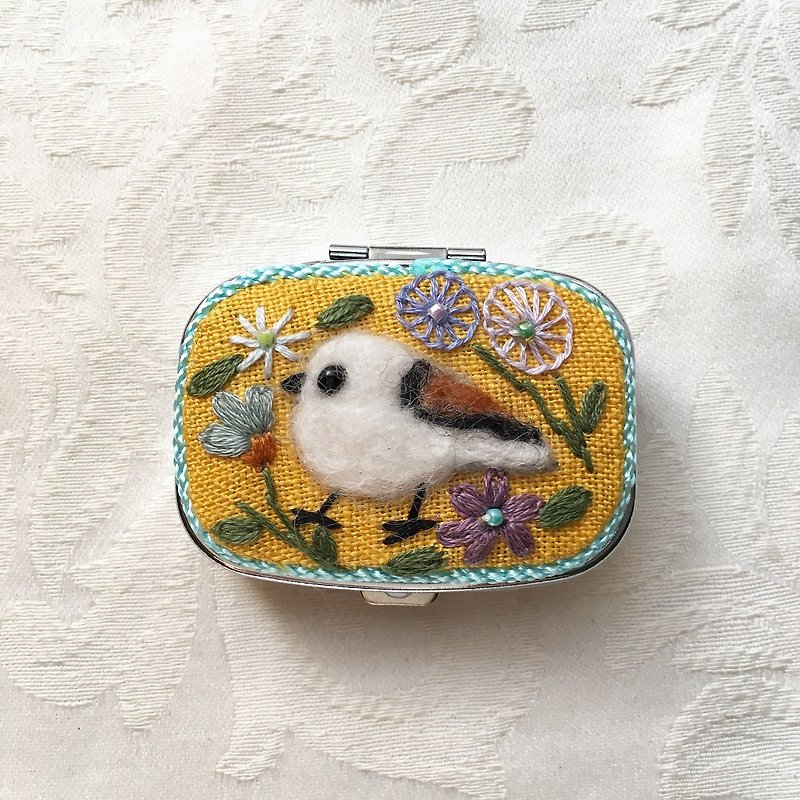 pill case of  long-tailed tit - Other - Cotton & Hemp Yellow