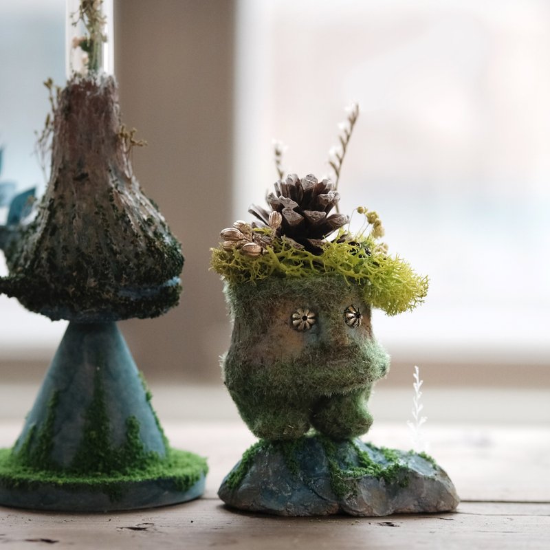 Hand-made Cement potted plants, clay sculptures of fantasy beasts, hand-kneaded Cement moai mud for flower arrangements for New Year activities - Other - Cement 