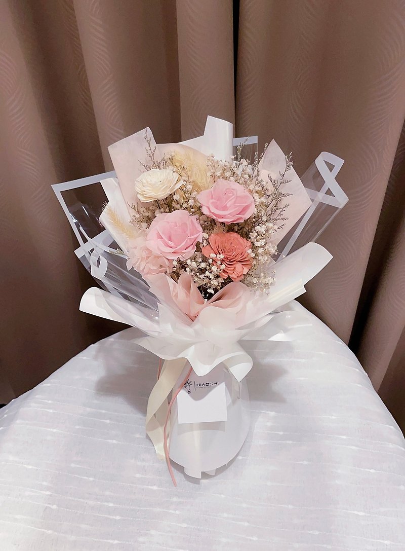 Milk apricot powder eternal flower bouquet Tanabata bouquet Valentine's Day bouquet dry flower bouquet confession bouquet - ช่อดอกไม้แห้ง - พืช/ดอกไม้ สึชมพู