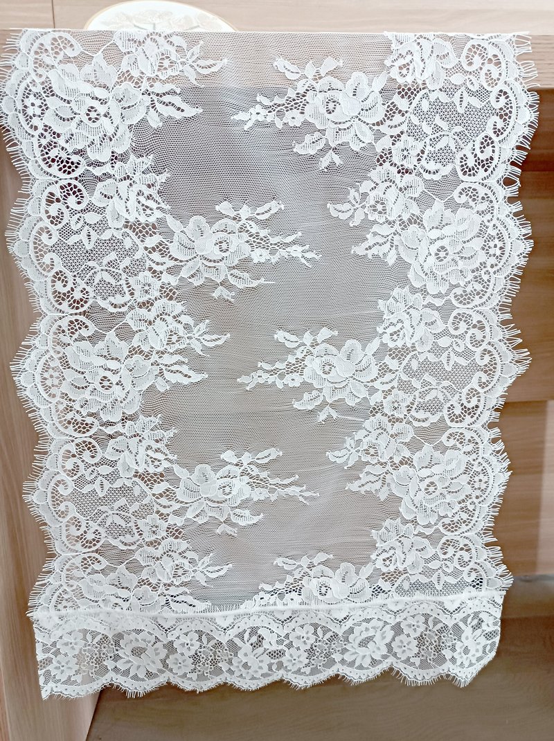 白色蕾絲桌巾桌墊睫毛蕾絲桌巾婚禮桌布桌墊 - 餐桌布/餐墊 - 其他材質 