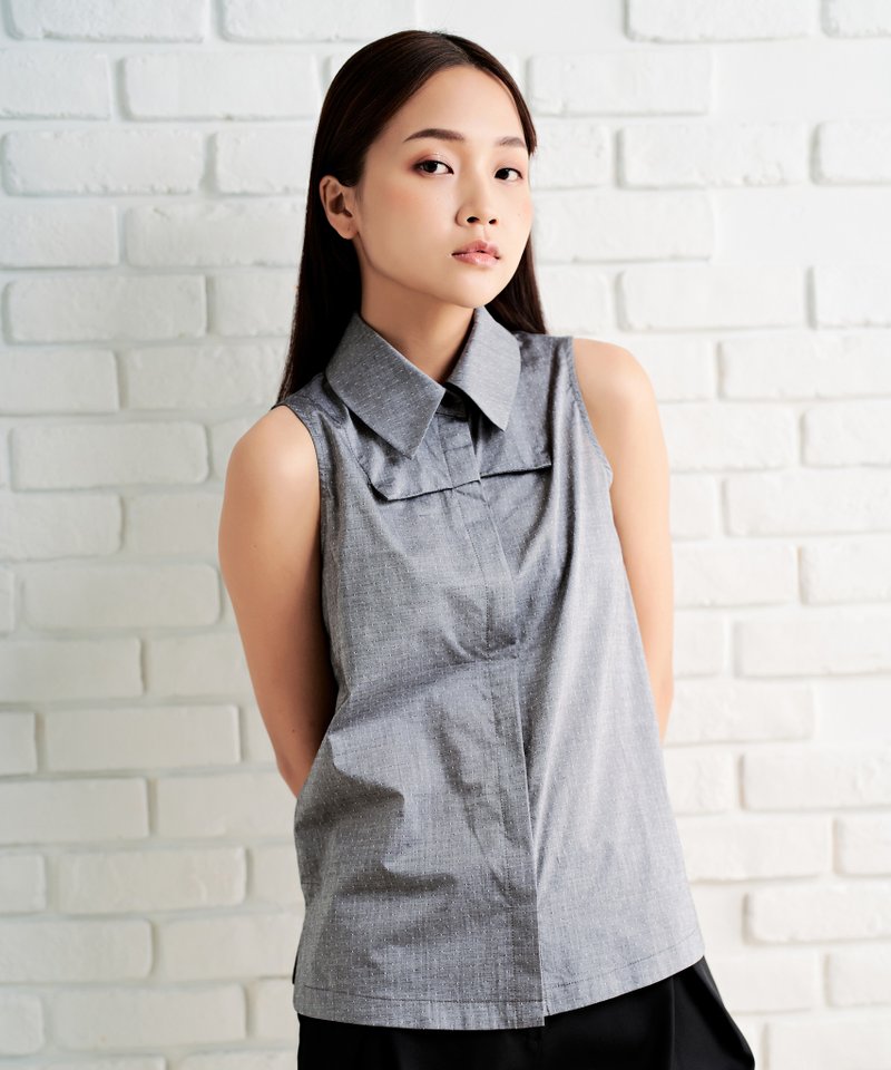 Sleeveless Split Shirt - Japanese Cotton Grey Fabric - เสื้อเชิ้ตผู้หญิง - ผ้าฝ้าย/ผ้าลินิน สีเทา