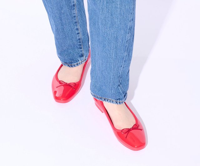 Red rain hot sale ballet shoes