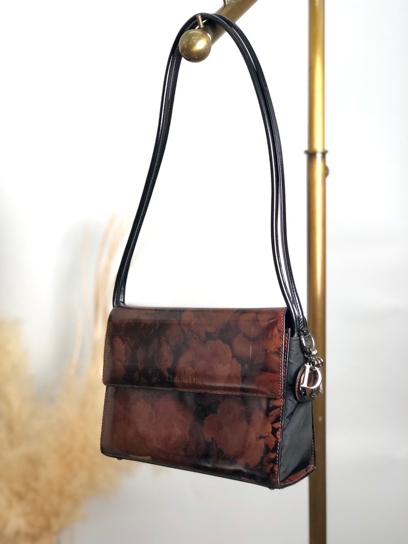 【 日本直送　名牌中古包 】Christian Dior クリスチャン ディオール フラワー ショルダーバッグ レッド ブラック ロゴ チャーム baag88 - 側背包/斜背包 - 真皮 咖啡色