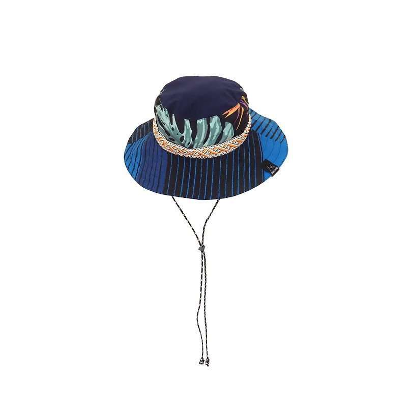 Scrap Bucket Hat | Handmade in Hong Kong - หมวก - เส้นใยสังเคราะห์ 