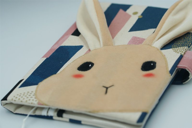 Bucute肥肥兔普普風半立體布書套/媽媽手冊/書套/寶寶手冊書套/ - 書衣/書套 - 聚酯纖維 多色