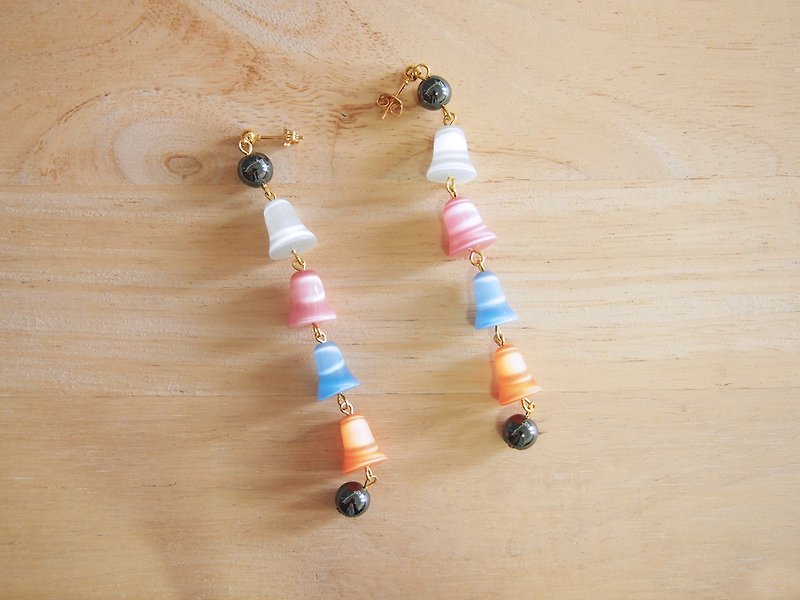 Bell shape pastel glass bead earrings - Earrings & Clip-ons - Glass Pink