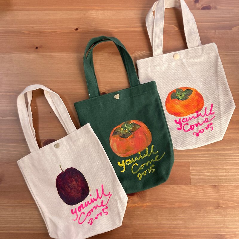 Hand-painted fruit drink bag with buckle/persimmon passion fruit - Handbags & Totes - Cotton & Hemp Multicolor
