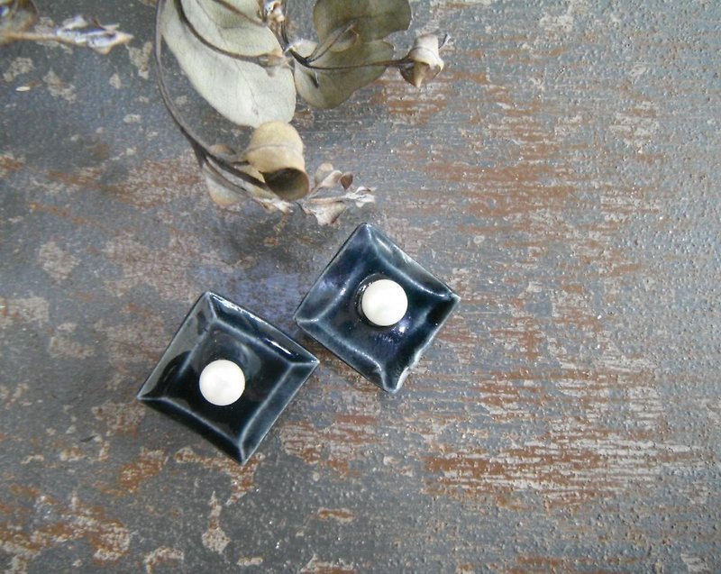 jewel pottery pierce (square) - Earrings & Clip-ons - Pottery 