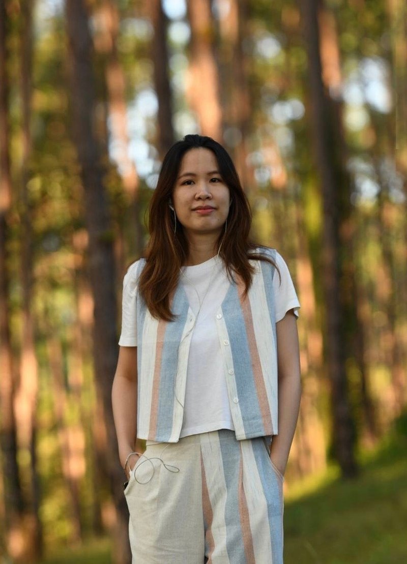 Handwoven cotton vest - 女上衣/長袖上衣 - 棉．麻 