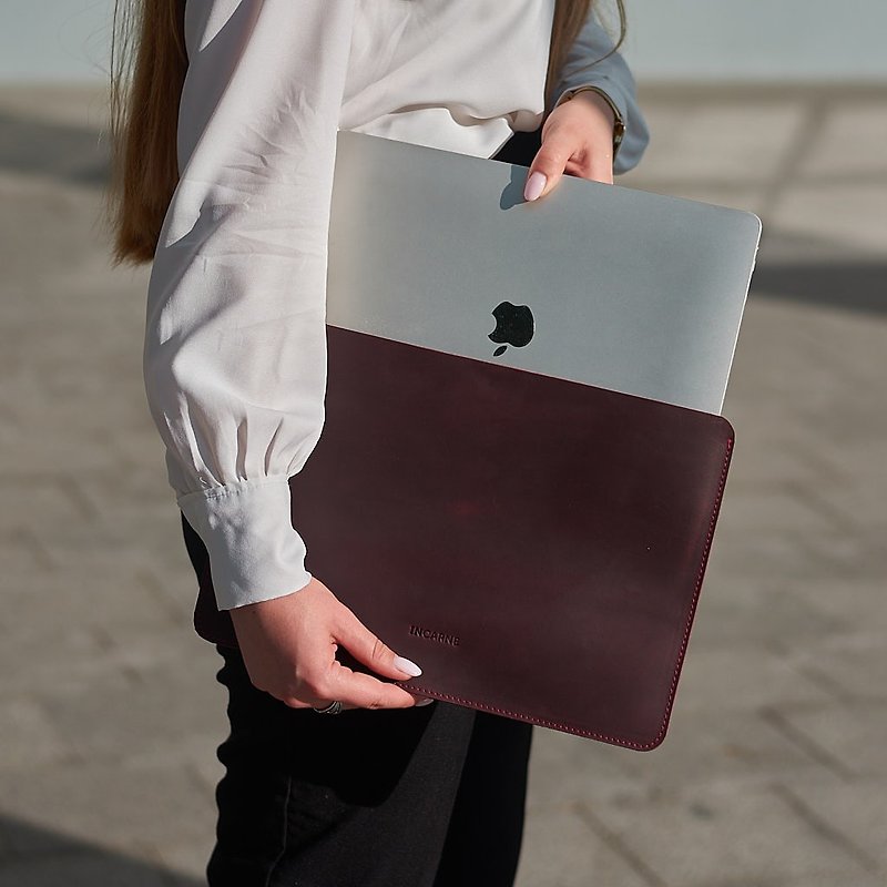 Leather laptop & tablet sleeve, MacBook Pro / Air case, iPad case - Laptop Bags - Genuine Leather Gray