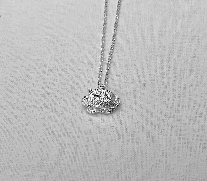 Capybara Jun Hot Spring | Sterling Silver Necklace Women's Thin Chain Three-dimensional Animal Handmade Silver Jewelry - Necklaces - Sterling Silver Silver