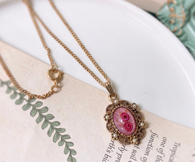 Antique pink pearl necklace deals