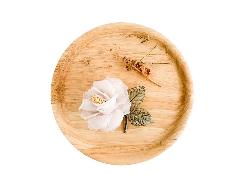 Corsage: Antique, White rose. - เข็มกลัด/ข้อมือดอกไม้ - เส้นใยสังเคราะห์ ขาว