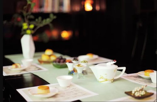 LIULI LIVING 小小肥鳥(一壺二杯)茶具八大山人鳥紋骨瓷杯具琉璃