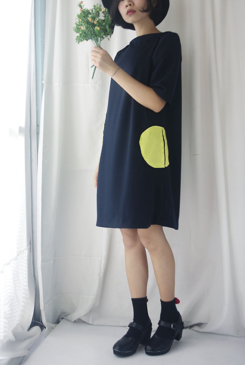 4.5studio-設計手作-暗夜藍月亮一字領螢光黃洋裝 - 連身裙 - 聚酯纖維 藍色
