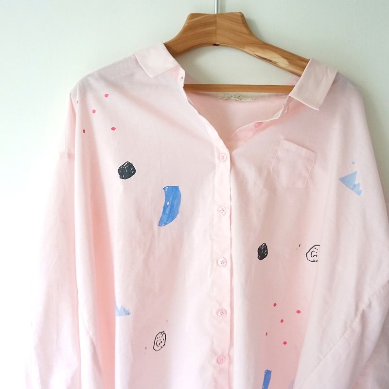 Moon, water beach, waves, raindrops another on No. Yinke newly created color shirt / - Women's Shirts - Cotton & Hemp Pink