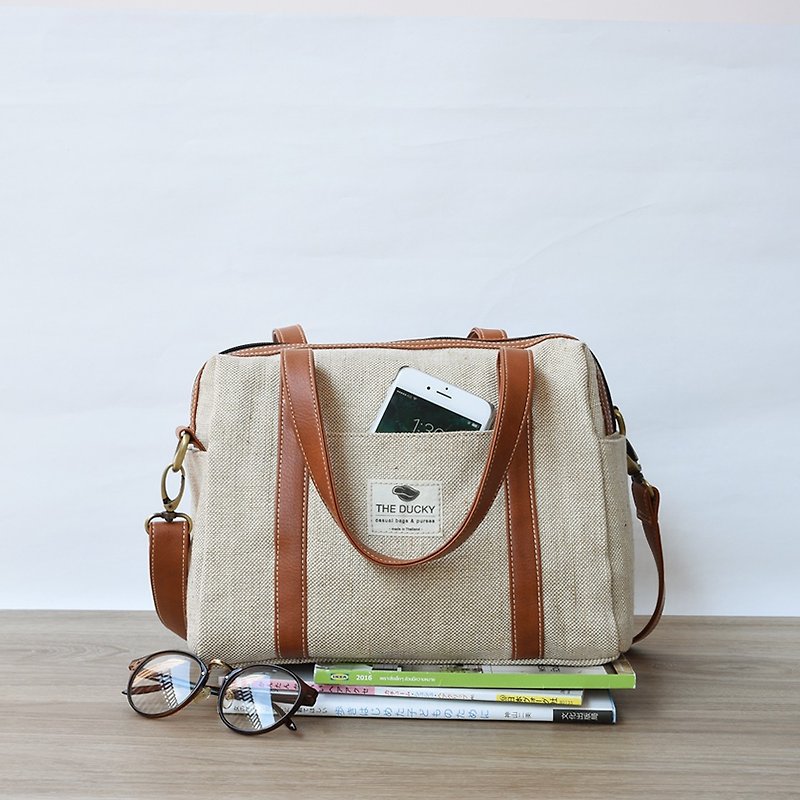 pillow bag - natural[off white]+brown pvc(strap) - กระเป๋าคลัทช์ - ผ้าฝ้าย/ผ้าลินิน ขาว