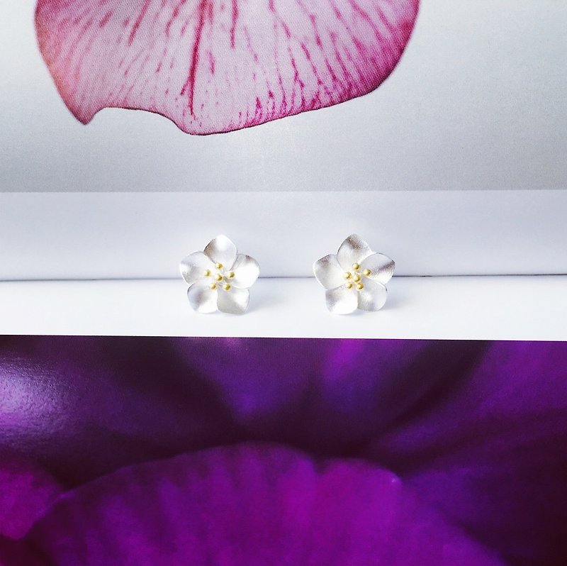 925 sterling silver / two-tone cute • Flower series • Hibiscus flower ear pins - ต่างหู - เงินแท้ สึชมพู