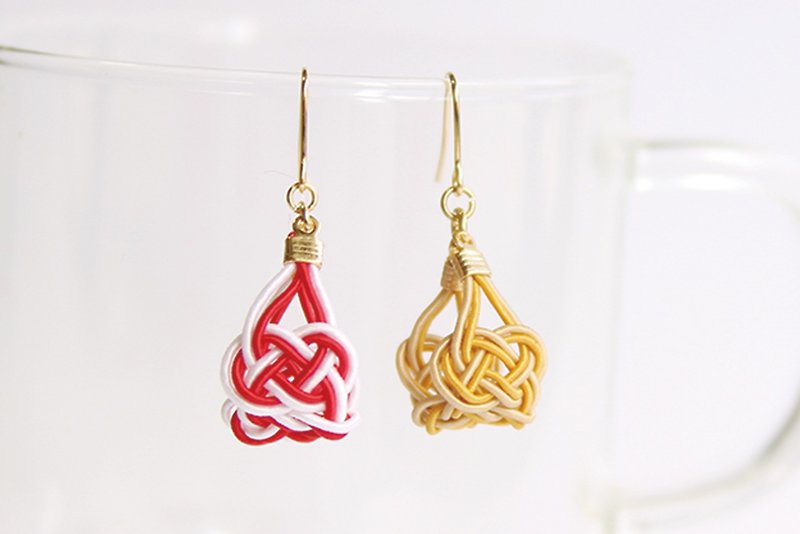 japanese style pierce earring / mizuhiki / japan / accessory / circle - 耳環/耳夾 - 絲．絹 紅色