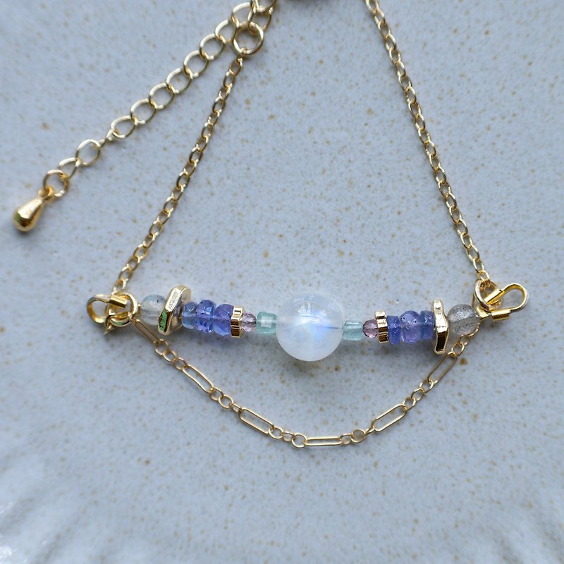 Lilac-Tanzanite Moonstone Bracelet Bracelet 14k Gold - สร้อยข้อมือ - คริสตัล 