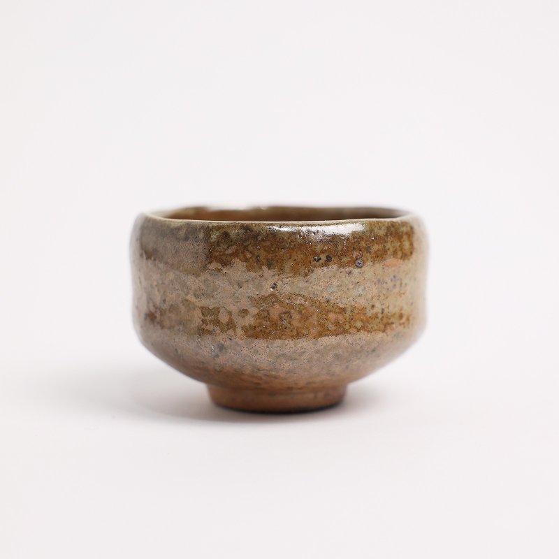 明芽窯 l 柴燒灰釉鐵斑小茶碗  深棕 咖啡色 陶器 茶具 蒐藏品 T - 茶壺/茶杯/茶具 - 陶 咖啡色