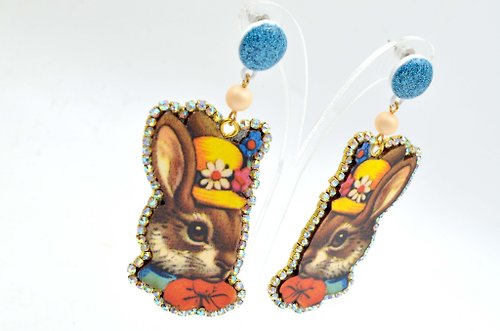 TIMBEE LO shop 美國木片兔子紳士圖案耳環 綴施華洛水晶繞邊 超輕平面數碼打印