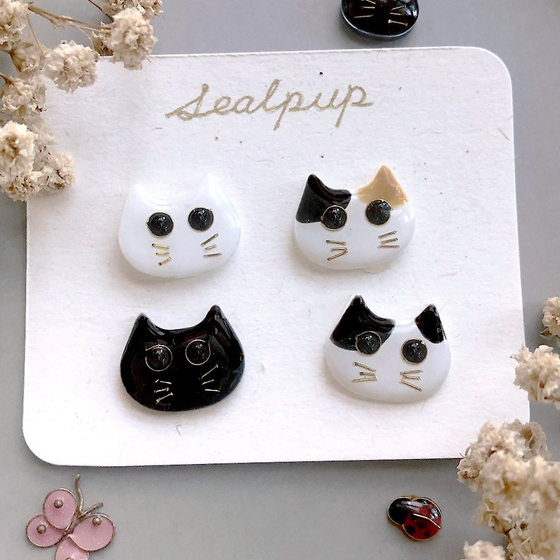 Sanhua / Cow / Black Cat / White Cat Cat Earrings (with jewelry gift box) - Earrings & Clip-ons - Resin White