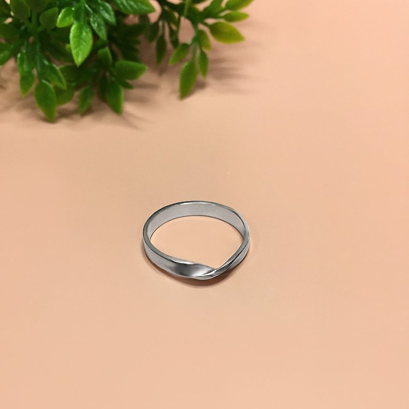 永恆莫比烏斯銀戒指 - 戒指 - 純銀 銀色