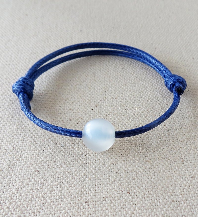 Fashion 【Lucky Stone】 Moonstone Korean wax bracelet**3** - สร้อยข้อมือ - เครื่องเพชรพลอย สีน้ำเงิน
