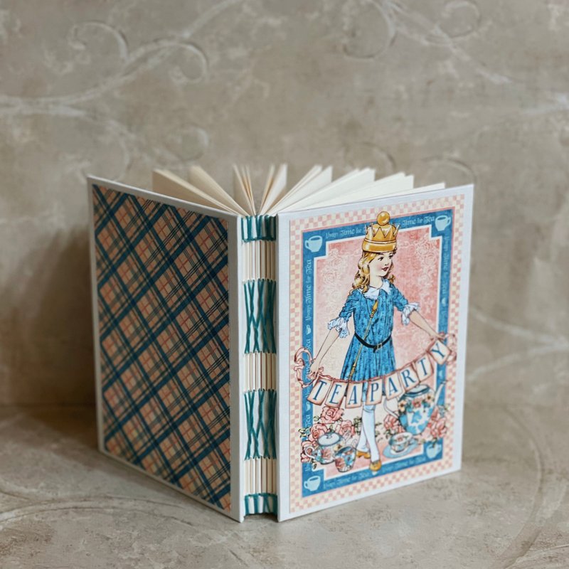 Alice French Handmade Book - สมุดบันทึก/สมุดปฏิทิน - กระดาษ 