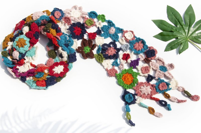 手工鉤織羊毛圍巾 花朵鉤織絲巾 鉤織圍巾 手工編織絲巾-生如夏花 - 圍巾/披肩 - 羊毛 多色
