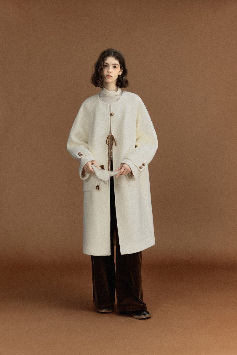 Gentle winter Nordic sheep wool double-faced coat - Women's Blazers & Trench Coats - Other Materials White