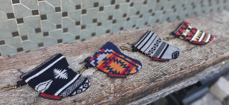 AMINS SHINY WORLD handmade custom ethnic wind surfing FIN-shaped small object card change - Coin Purses - Cotton & Hemp Multicolor