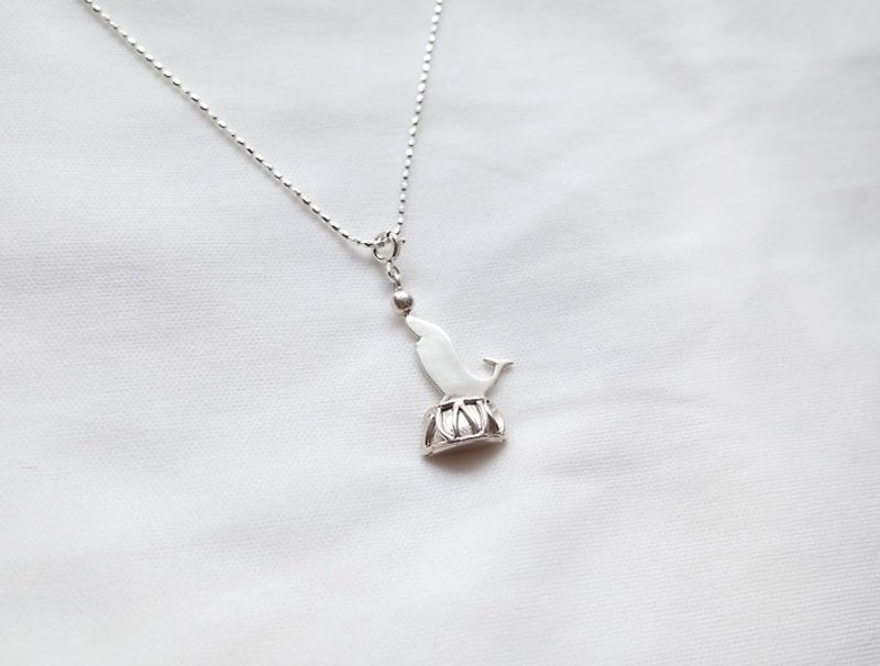Silver necklace ni.kou Circus seal (removable) - สร้อยคอ - โลหะ 