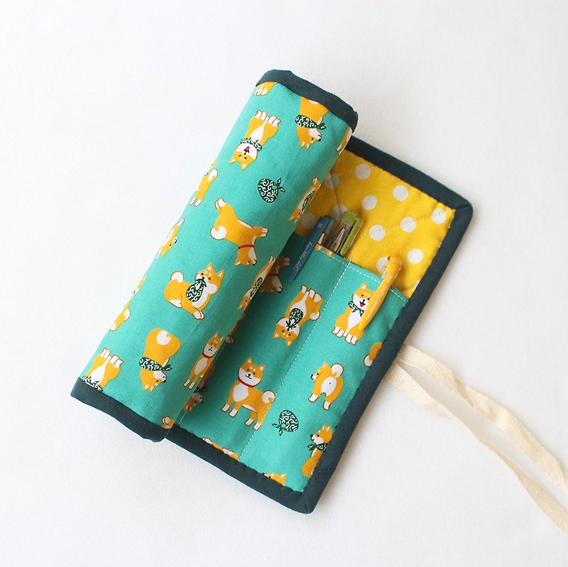Cute Shiba Inu pencil case / pencil case - กล่องดินสอ/ถุงดินสอ - ผ้าฝ้าย/ผ้าลินิน สีเขียว